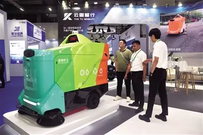 无人清扫机器人破解城市清洁痛点